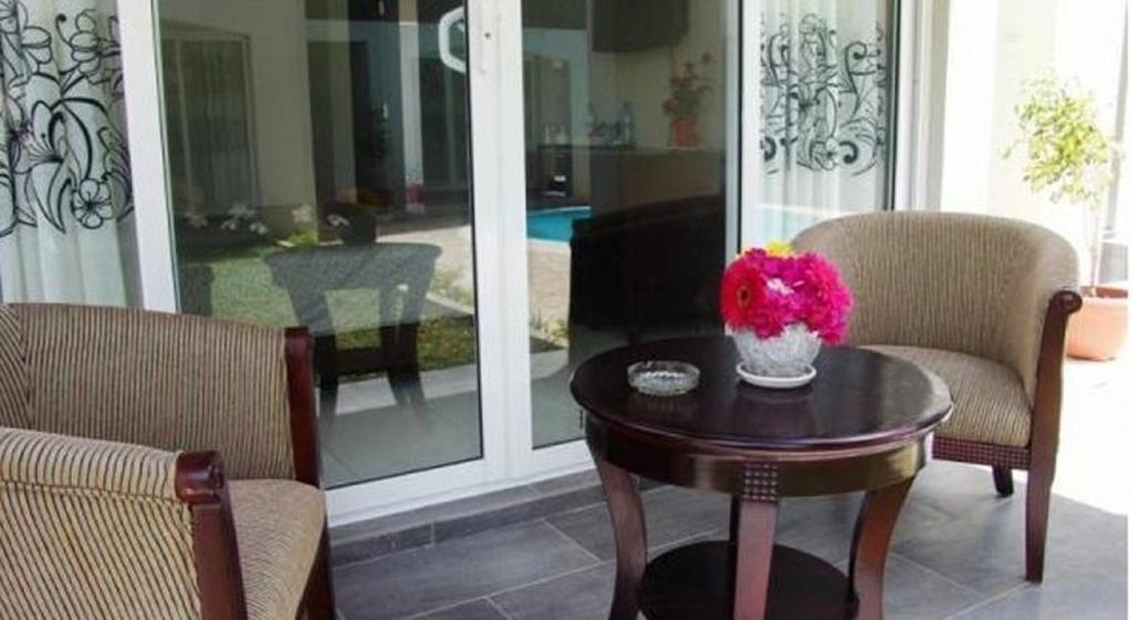 Mo Residence Pereybere Beach Bagian luar foto