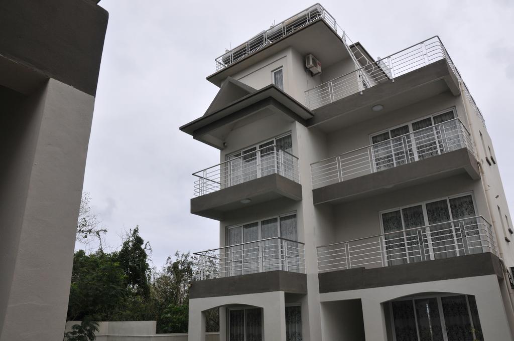 Mo Residence Pereybere Beach Bagian luar foto