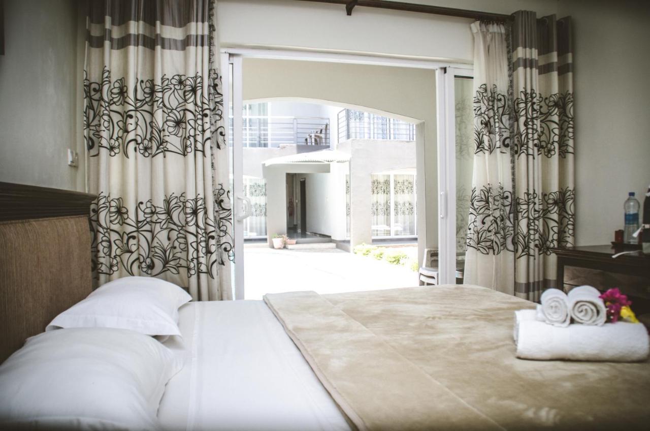 Mo Residence Pereybere Beach Bagian luar foto